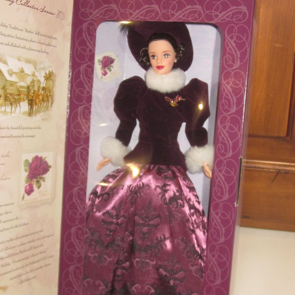 Holiday Traditions Barbie Doll 1996 Hallmark-Vintage